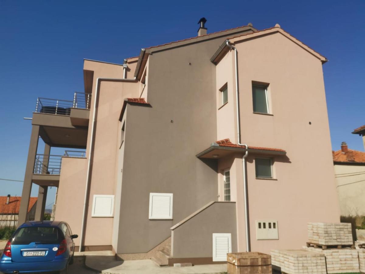 Apartments Grubisic - Sibenik - Parking Included מראה חיצוני תמונה