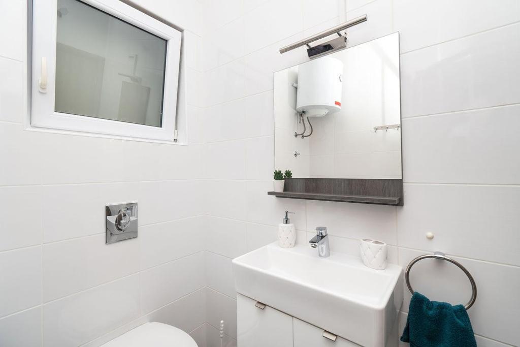Apartments Grubisic - Sibenik - Parking Included מראה חיצוני תמונה