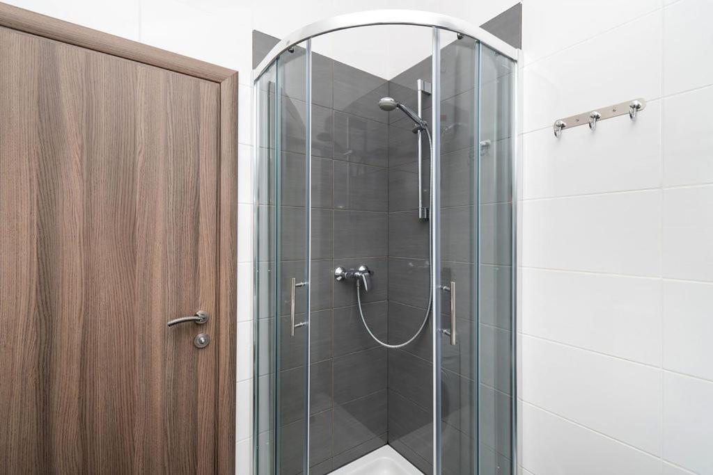 Apartments Grubisic - Sibenik - Parking Included חדר תמונה